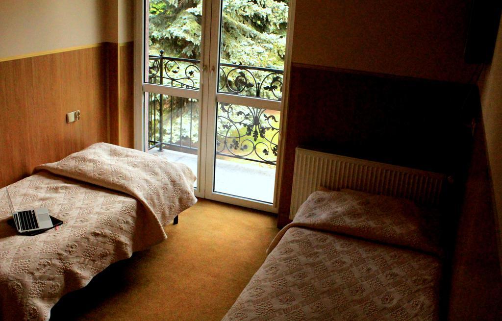 Parkowa - Noclegi Ze Sniadaniem Nowa Ruda Quarto foto