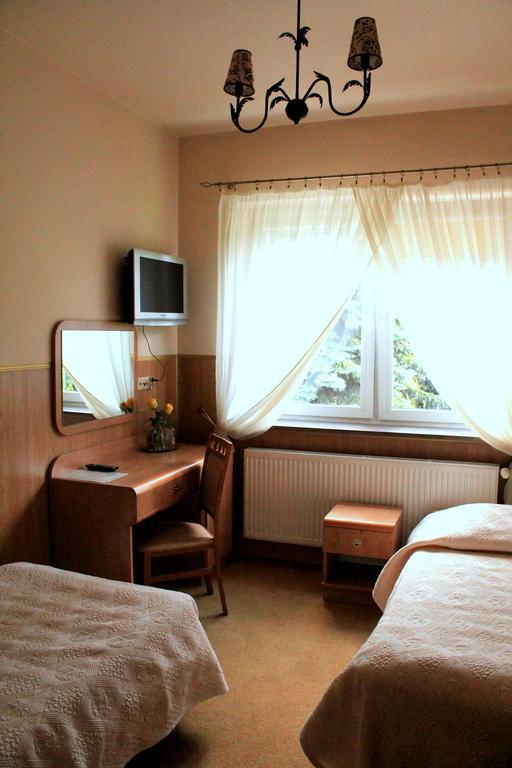 Parkowa - Noclegi Ze Sniadaniem Nowa Ruda Exterior foto